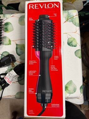 Revlon one-step volumizer, hair dryer and Styling Brush - Black with Pink Accent